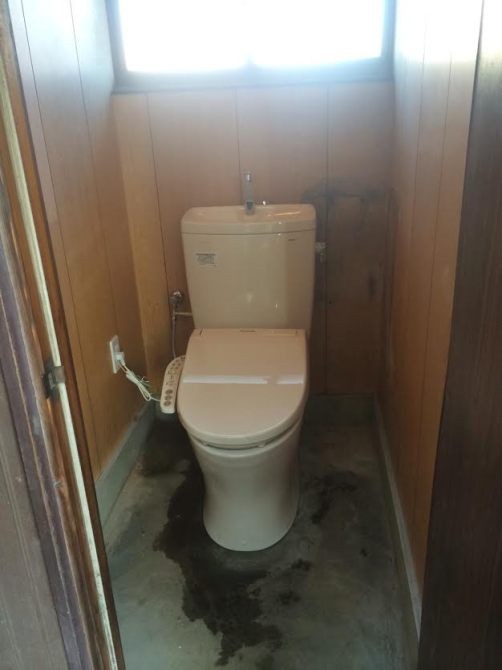 伊奈町K様邸和式から洋式トイレ交換工事